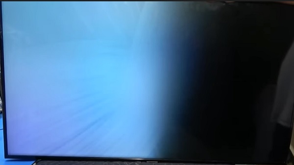 Samsung TV half black screen