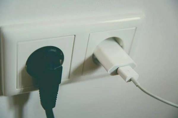 power-outlet-of-a-sony-tv